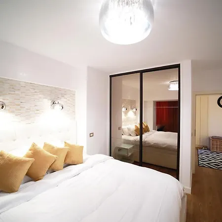 Downtown Oasis Unirii Apartment *