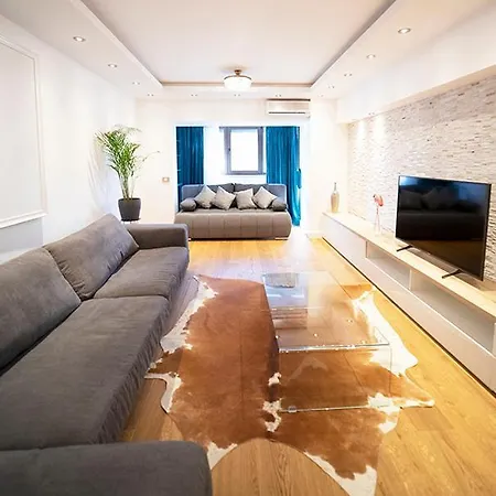 Downtown Oasis Unirii * בוקרשט