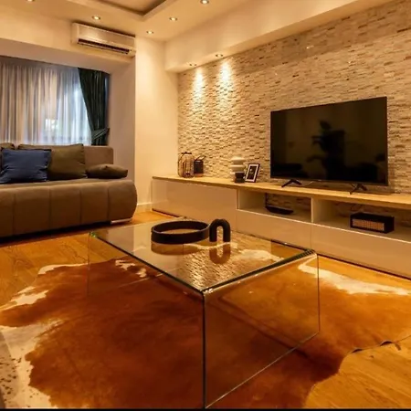 Downtown Oasis Unirii Бухарест