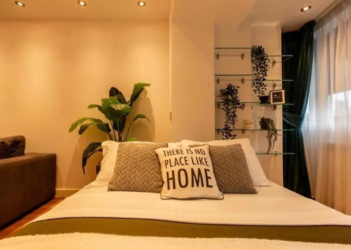 Downtown Oasis Unirii بوخارست