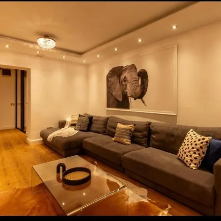 Downtown Oasis Unirii 부쿠레슈티